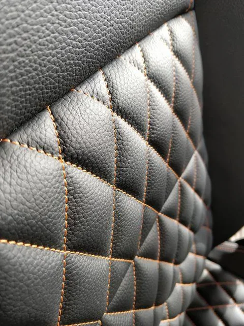 Nahksisu õmbluse detail