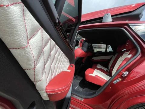 Mercedes-Benz GLE nahksisu