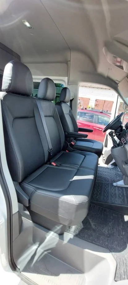 VW kaubiku istmete katmine kunstnahaga